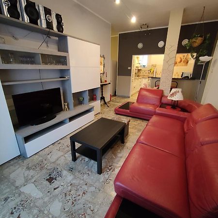 Elegante Appartamento 90 Mq Zona Corticella Fiera 博洛尼亚 外观 照片
