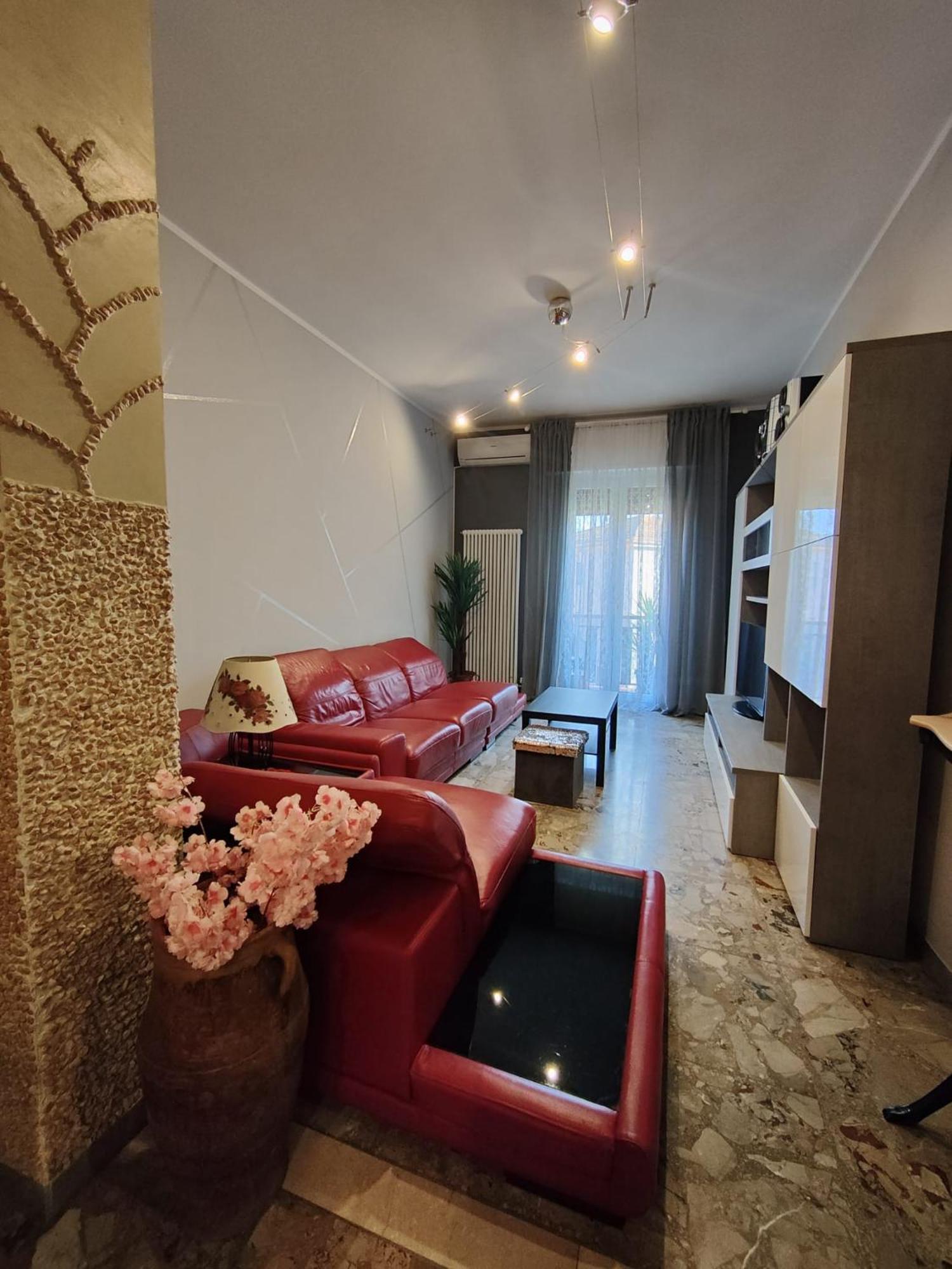 Elegante Appartamento 90 Mq Zona Corticella Fiera 博洛尼亚 外观 照片
