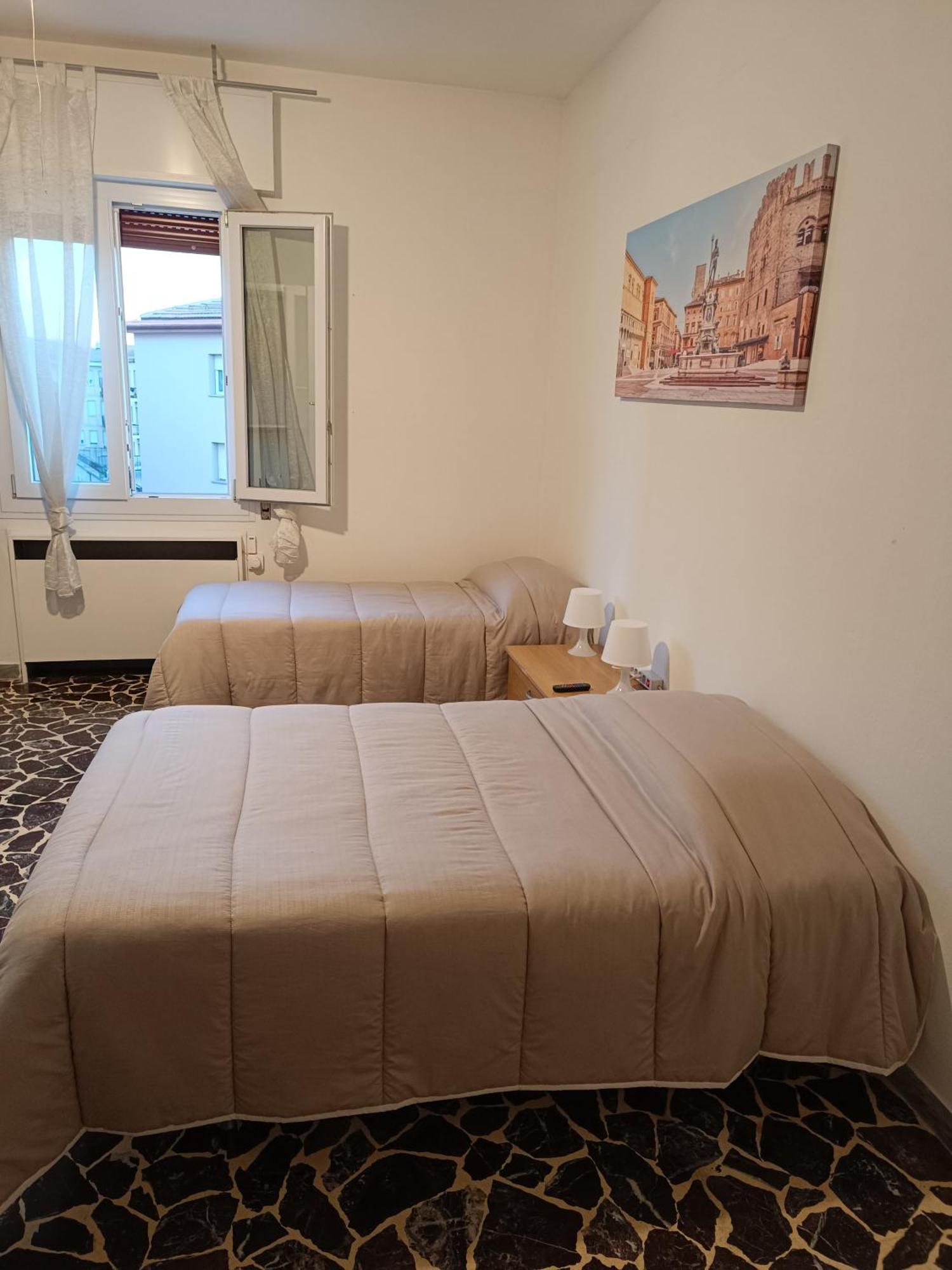 Elegante Appartamento 90 Mq Zona Corticella Fiera 博洛尼亚 外观 照片